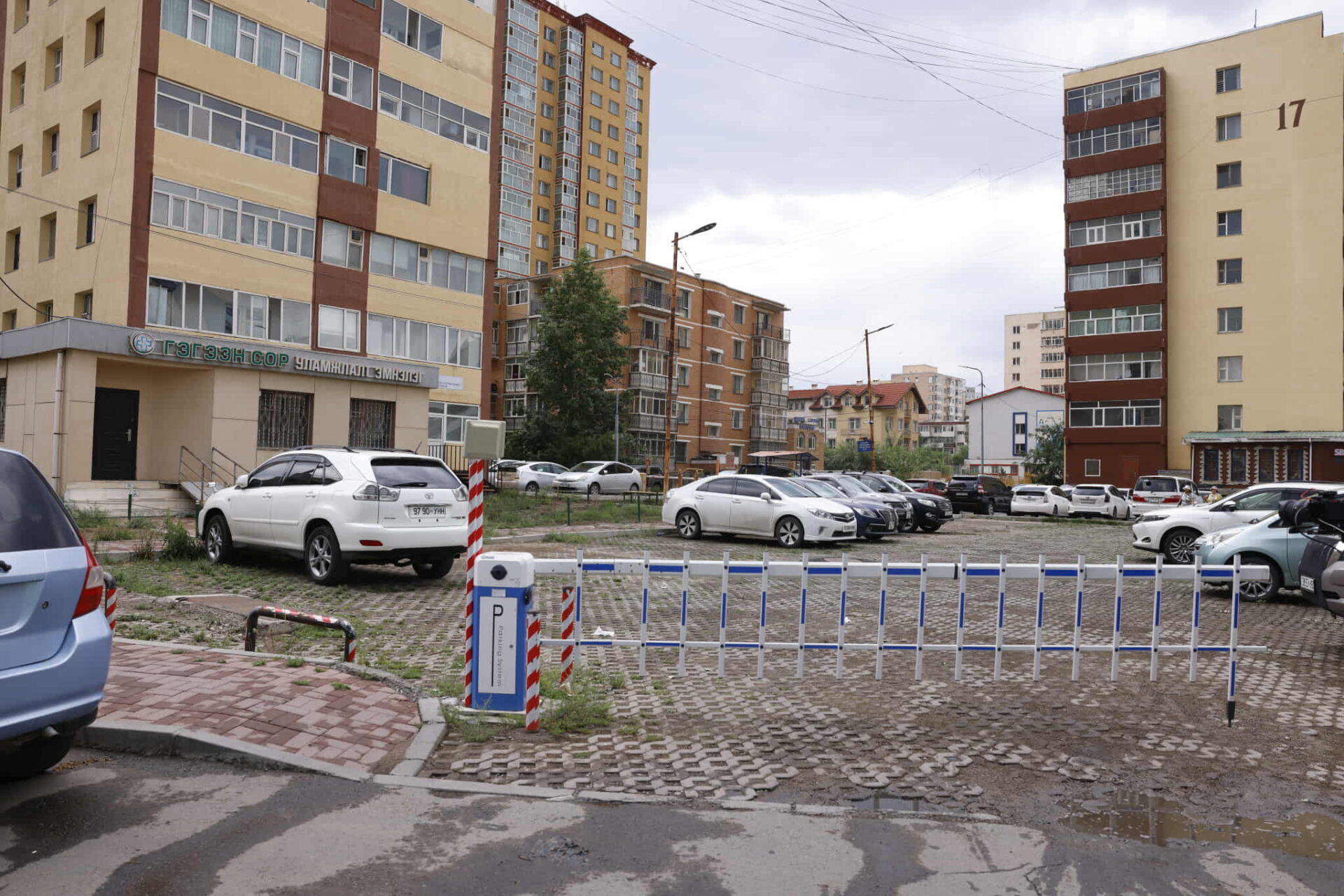 Нийслэл: ЧД-ийн 5 дугаар хорооны орон сууцны хорооллуудын зогсоолын ...