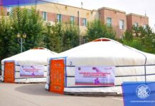 СХД: Байгалийн гамшигт өртсөн зургаан өрхөд иж бүрэн таван ханатай гэр өглөө