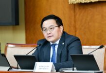 УИХ: Төсвийн болон Эдийн засгийн байнгын хороод хамтран хуралдаж хуулийн төслийн гурав дахь хэлэлцүүлгийг явууллаа