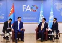 ЕТГ: Ерөнхийлөгч У.Хүрэлсүхэд НҮБ-ын Хүнс, хөдөө аж ахуйн байгууллагын Ерөнхий захирал бараалхжээ