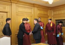 Ерөнхий сайд Г.Занданшатар “PHYSICAL ASIA” нэвтрүүлгийн оролцогчдыг ирэх жилийн улсын наадам үзэхийг урилаа