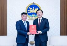 С.Бямбацогт: Төрийн өмчит компаниудын хувьцааг олон нийтэд нээлттэй арилжаална