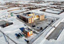 НИЙСЛЭЛ: Партизанд 280 хүүхдийн хүчин чадалтай бага сургууль, цэцэрлэгийн цогцолборыг улсын комисс хүлээн авчээ