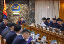 ЗГ: Импортыг орлох үйлдвэрлэл, уул уурхайн бус экспортыг нэмэгдүүлэхийг дэмжинэ