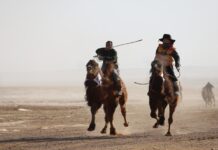 “Тэмээн дээрээс наран ойрхон” өвлийн их наадам болж өндөрлөлөө