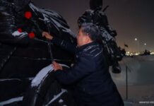 УИХ-ын дэд дарга Б.Пүрэвдорж “Эх оронч” цэцэрлэгт хүрээлэн дэх монгол эрсийн хөшөөнд хүндэтгэл үзүүллээ