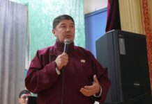 Баян-Өлгий аймгийн Баяннуур суманд шатахуун, тэжээлийн дэмжлэг үзүүлжээ