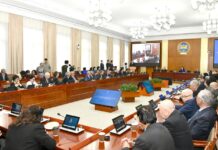 УИХ: Ахмадууддаа хүндэтгэл үзүүллээ