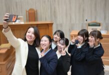 НИЙСЛЭЛ: Мияаконожо хотын Технологийн коллежийн багш, сурагчдын төлөөллийг хүлээн авч уулзлаа