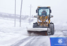 СХД: Дүүргийн хэмжээнд халтиргаа гулгаанаас сэргийлж 26 тн давс, 58 тн бодис цацлаа