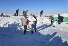 ЗХЖШ: Цэргийн алба хаагчдын тусламжаар Гурванзагал сумын малчдын магнай тэнийлээ