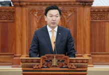 ЗГ: Ерөнхий сайд Н.Учрал “Импортын барааны гаалийн албан татварын хувь хэмжээ батлах тухай” УИХ-ын тогтоолд өөрчлөлт оруулах тухай төслийг УИХ-д танилцуулав