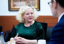 ЭМЯ: Эрүүл мэндийн сайд Э.Батшугар НҮБ-ын Хүүхдийн сангийн Монгол улс дахь суурин төлөөлөгч Беате Дастелыг хүлээн авч уулзлаа