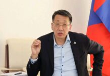 3000-аас дээш хүүхэдтэй 40 орчим сургуулийг задалж, төрөлжсөн ахлах сургууль, хотхоны бага сургууль, цэцэрлэг байгуулна