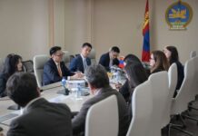 НИЙСЛЭЛ: Хотын дарга Б.Пүрэвдагва БНФУ-аас Монгол Улсад суугаа Онц бөгөөд Бүрэн Эрхт Элчин сайд Коринн Пэрератай уулзлаа