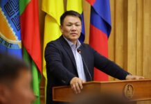 ЗГ: Өвөлжилтийн бэлтгэл ажлын хүрээнд Шадар сайд Н.Номтойбаяр Дорноговь аймагт ажиллажээ