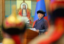 ЕТГ: “Дэлхийн адууны өдөр”-ийн уралдаанд уясан хүлэг нь түрүүлж, айрагдсан уяачдыг шагналаа