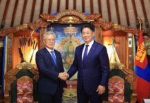 ЕТГ: Ерөнхийлөгч У.Хүрэлсүх Ерөнхийлөгч асан Мүн Жэ Ин-ийг хүлээн авч уулзлаа