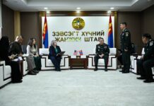 ЗХЖШ: АНУ-ын батлан хамгаалахын аюулгүй байдлын хамтын ажиллагааны их сургуулийн багийг хүлээн авч уулзлаа